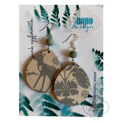   Karácsonyi ezüst őzike - BOHOdesign aszimmetrikus fülbevaló - idézetes csomagolásban